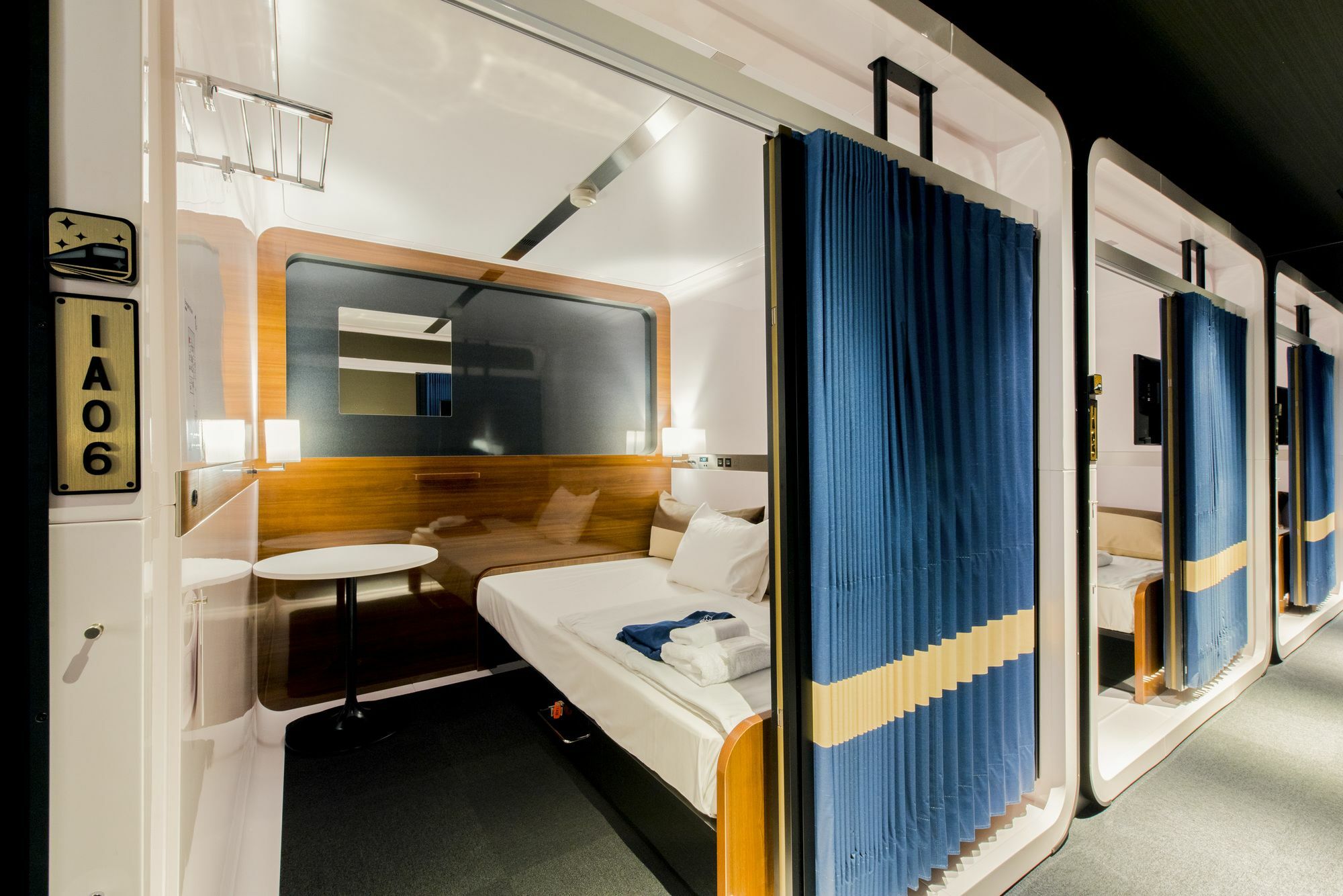 First Cabin Station Abenoso Hotell Ōsaka Eksteriør bilde