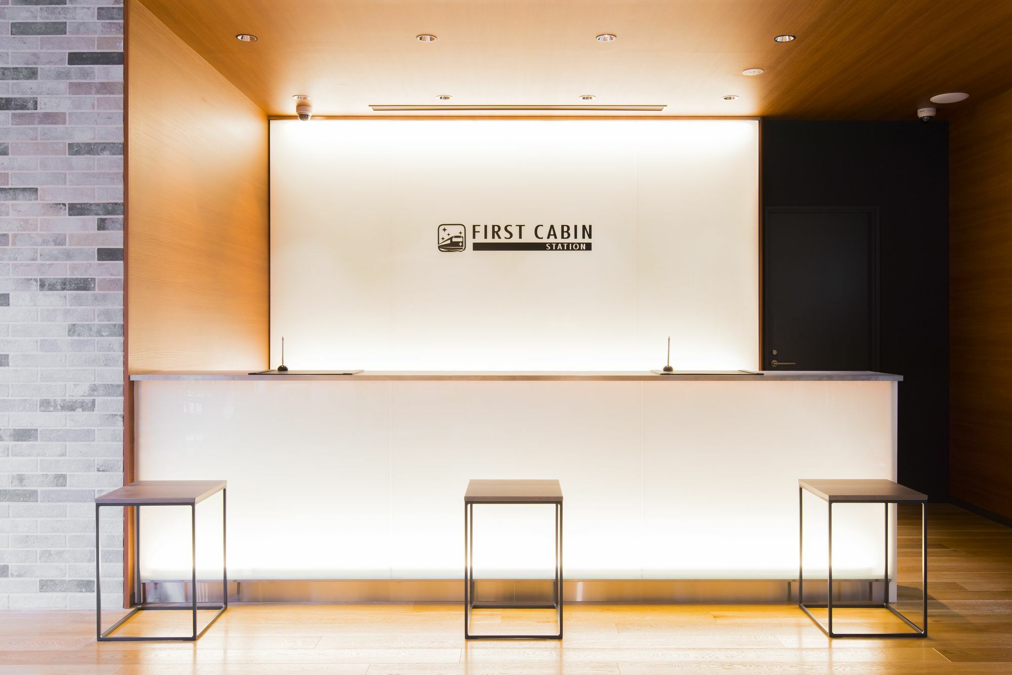 First Cabin Station Abenoso Hotell Ōsaka Eksteriør bilde
